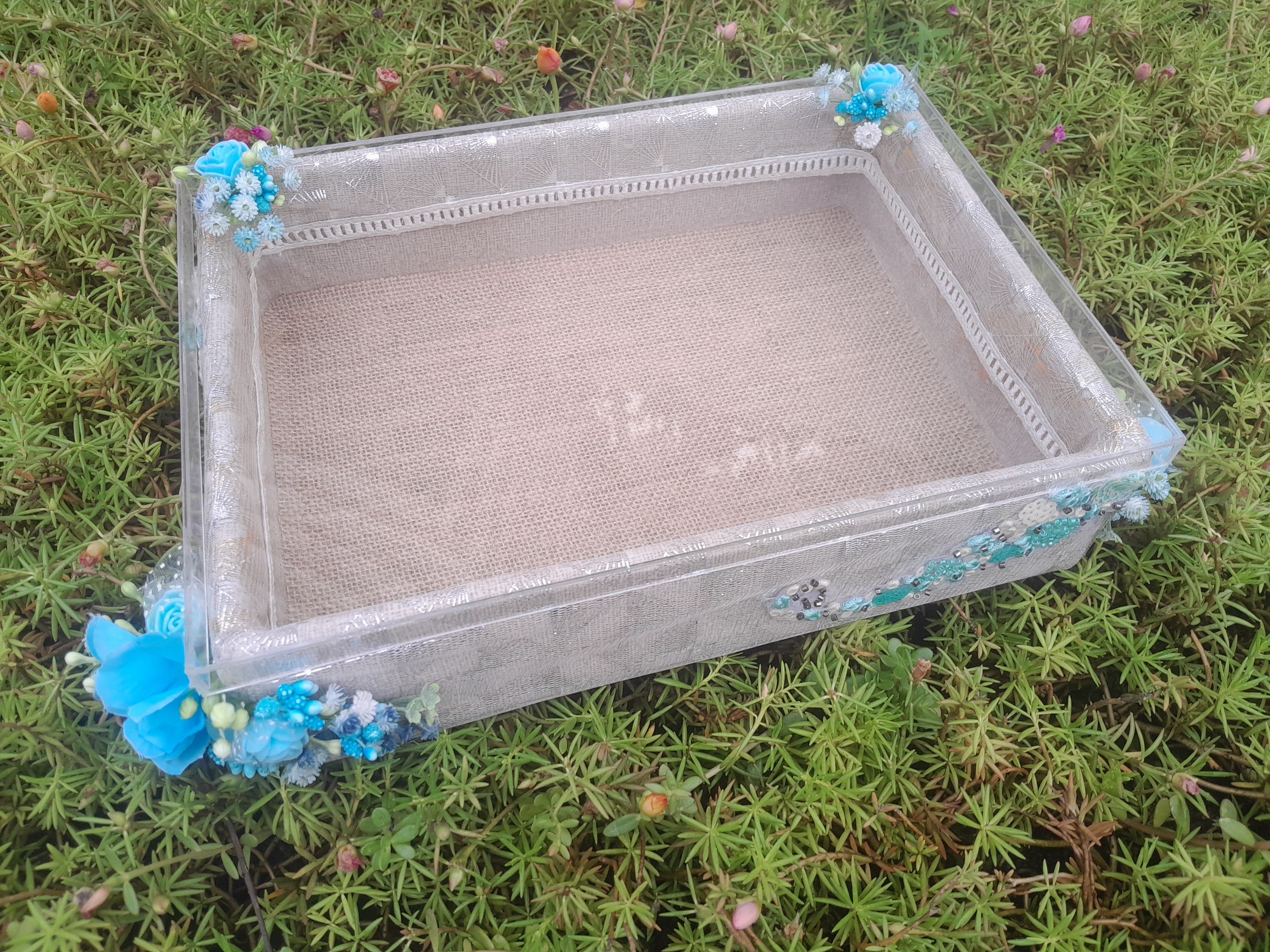 Wedding tray with glass top
