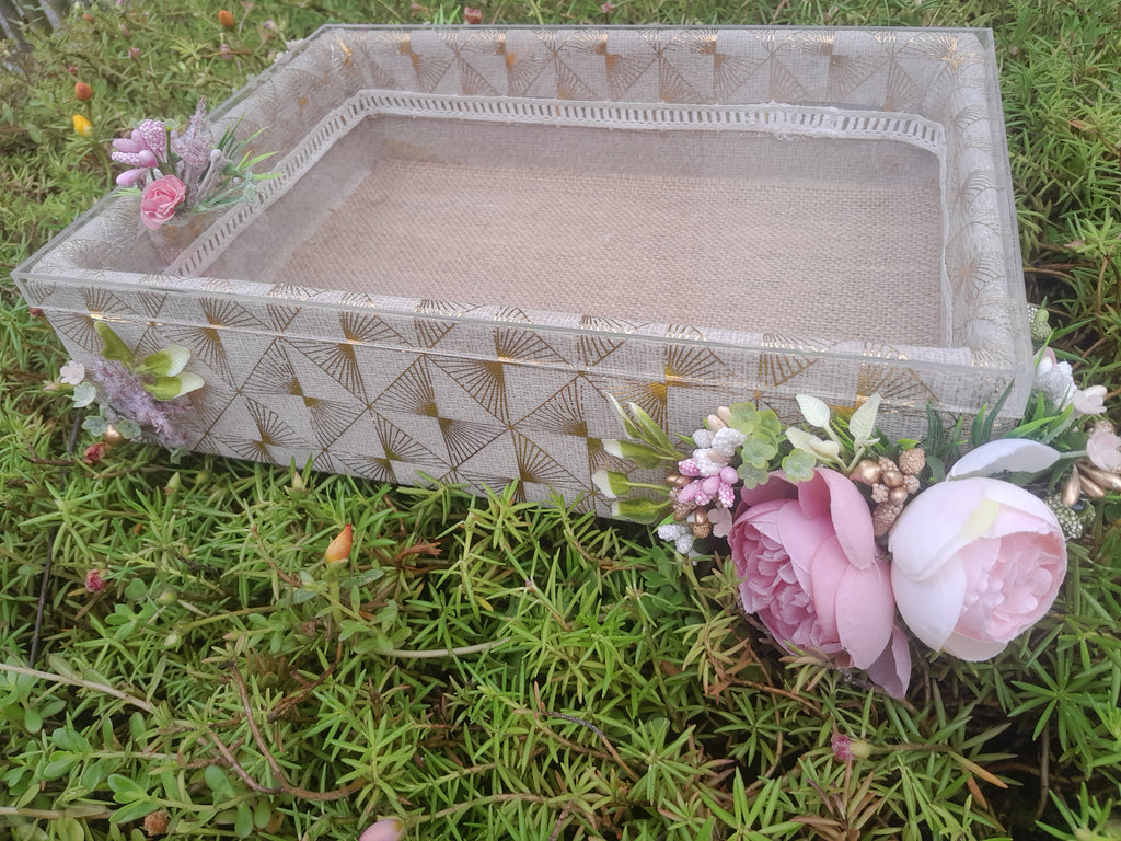 Wedding tray with glass top